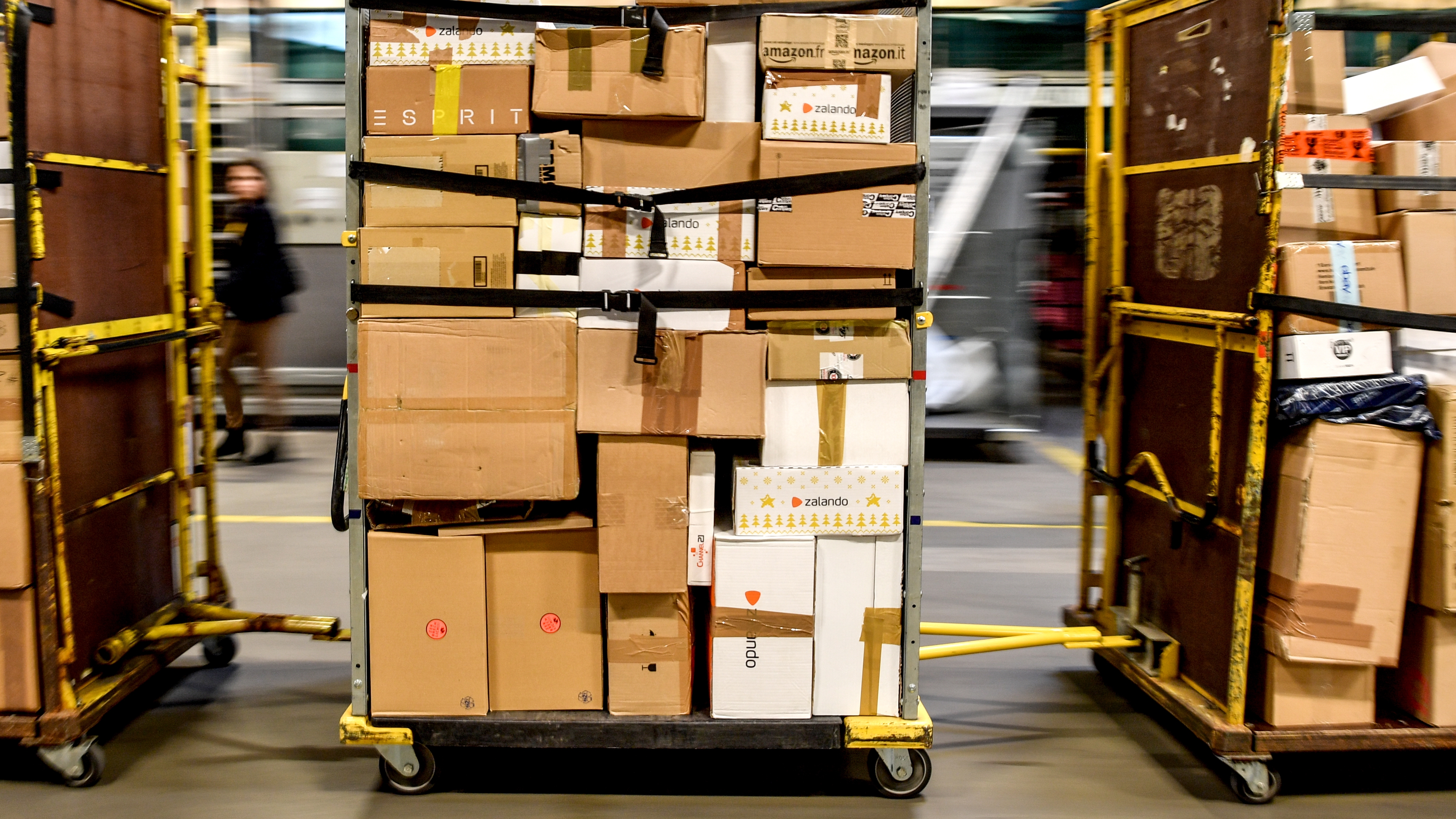 Weihnachtspost Verschicken Das Sind Die Versandfristen Fur Dhl