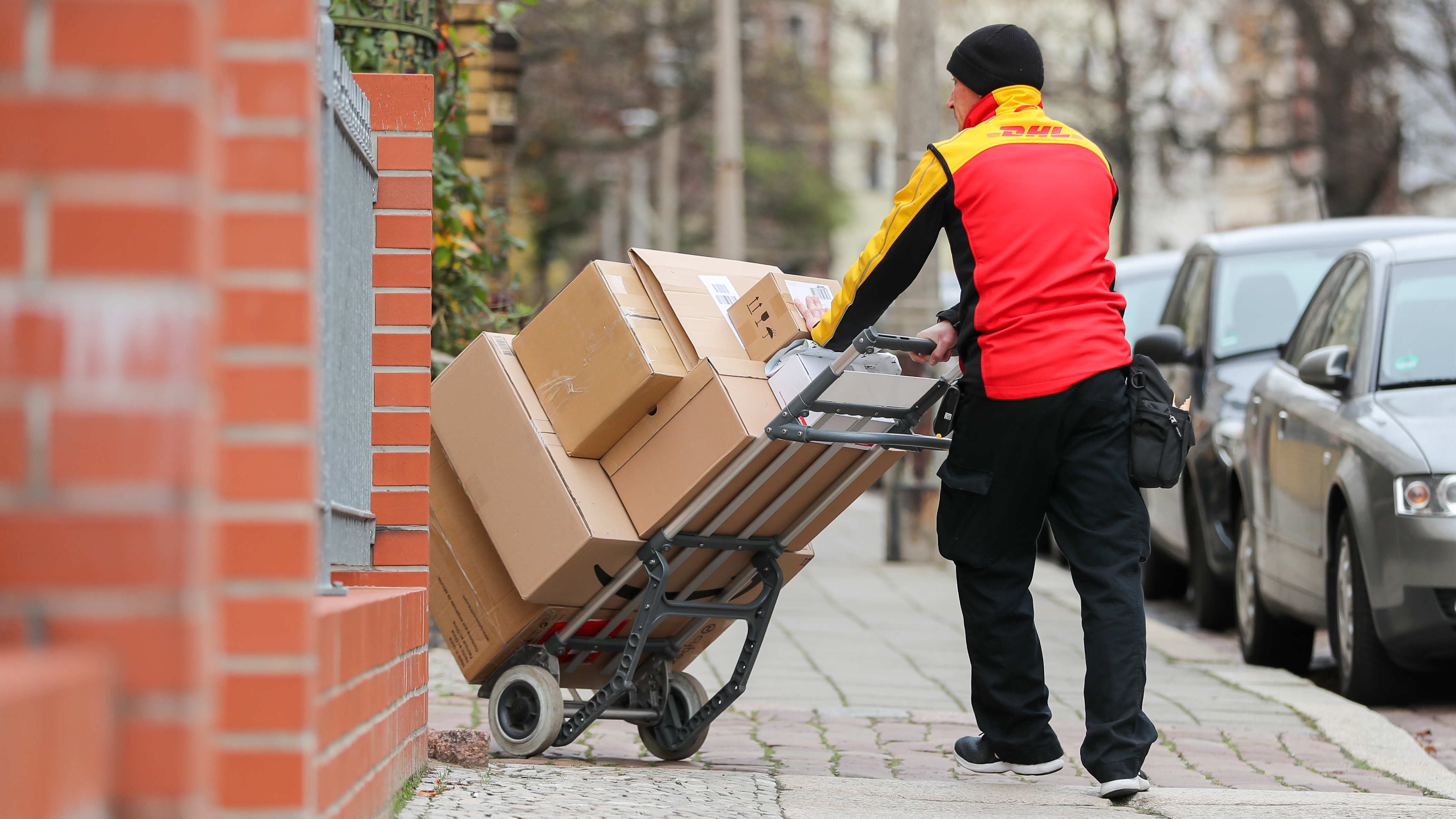 Wissen Wann Das Paket Kommt Dhl Dpd Und Co Wollen